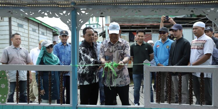 WABUP HSS RESMIKAN KELOTOK WISATA BUMDESMA, SUGUHKAN SENSASI SUSUR SUNGAI DAN WISATA KERBAU RAWA DI DAHA UTARA