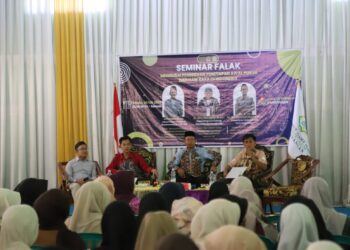 SAMBUT BULAN SUCI RAMADAN, IAI DARUL ULUM KANDANGAN GELAR SEMINAR FALAK