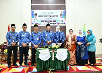 LAUNCHING BERAS SEJAHTERA DAN BPJS KETENAGAKERJAAN, WARNAI PERESMIAN KANTOR KECAMATAN ANGKINANG