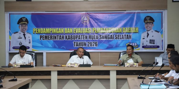 EVALUASI PEMBANGUNAN DAERAH BERSAMA TIM PAKAR TPPEPD HARI KEDUA