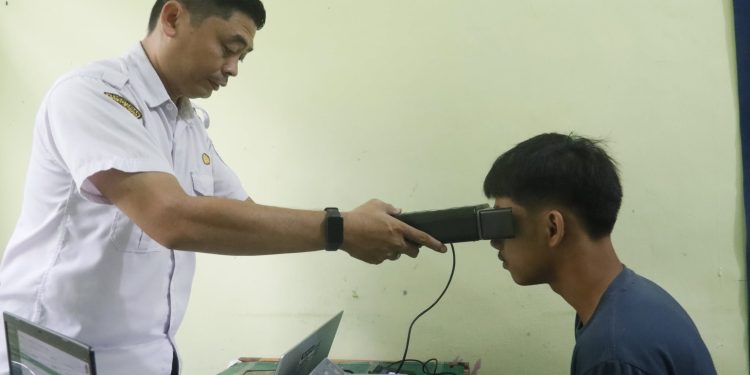 PEMERINTAH HADIR LEBIH DEKAT, LAYANAN DUKCAPIL DIBUKA SETIAP RABU DI LOKSADO