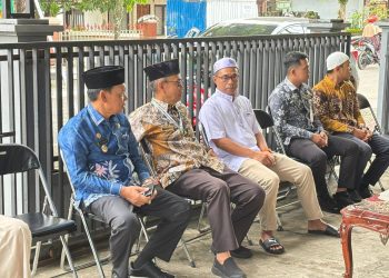 WABUP HSS HADIR DI TENGAH DUKA, MELAYAT KE RUMAH DUKA H. ABDUSSALAM BIN ABDUL AZIZ