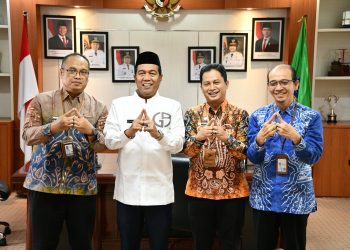 BUPATI HSS TERIMA KUNJUNGAN KEPALA BPS PROVINSI KALSEL, SEKALIGUS LEPAS DAN SAMBUT KEPALA BPS HSS