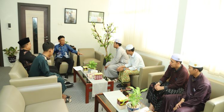 WABUP HSS TERIMA SILATURAHMI SANTRI DALWA, JELANG HAUL ABUYA SAYYID MUHAMMAD BIN ALWI AL MALIKI