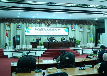 WABUP HSS HADIRI RAPAT PARIPURNA DPRD PENYAMPAIAN PANDANGAN UMUM FRAKSI ATAS RANPERDA RTRW 2026–2046