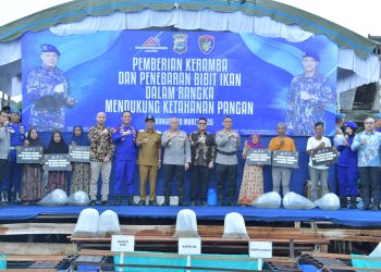 BUPATI HSS SAMBUT KAPOLDA KALSEL, RESMIKAN FASILITAS KEPOLISIAN DAN SERAHKAN BANTUAN SOSIAL