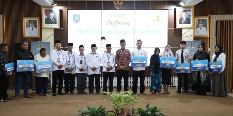 DUKUNG KETAHANAN EKONOMI, PEMKAB DAN PENGUSAHA HSS SINERGI DALAM GERAKAN KETELADANAN ZAKAT