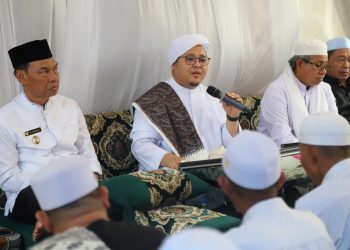 WAKIL BUPATI HSS HADIRI HAUL AKBAR KE-123 SYEKH H. MUHAMMAD THAHER