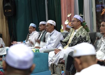 WAKIL BUPATI HSS HADIRI PEMBUKAAN MAJELIS TA’LIM SA’ADATUL MUTTAQIN DAN HAUL DATU KELAMPAYAN DI DAHA UTARA