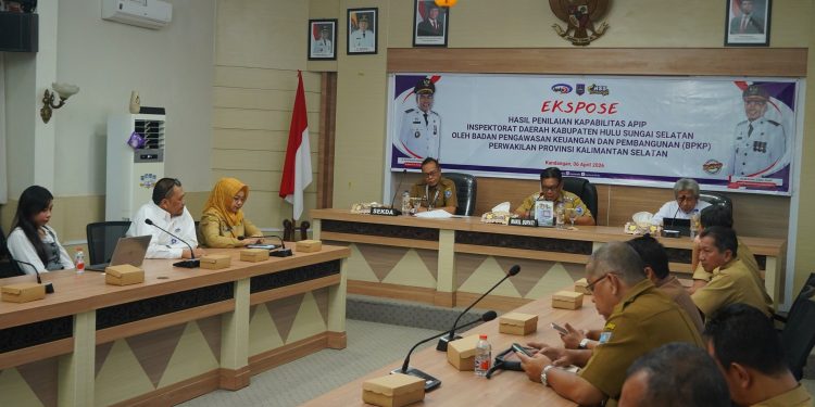 WABUP HSS HADIRI PENYAMPAIAN HASIL KAPABILITAS APIP OLEH BPKP KALSEL, PERKUAT PENGAWASAN PEMERINTAHAN