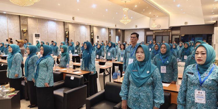 TP PKK HSS IKUTI SOSIALISASI KESADARAN BELA NEGARA SEBAGAI UPAYA PENGUATAN CINTA TANAH AIR