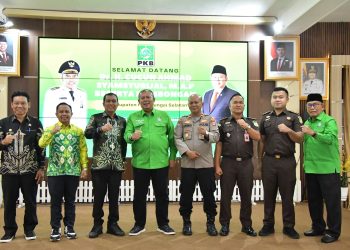 PEMKAB HSS SAMBUT KUNJUNGAN WAKIL KETUA DPR RI DI PENDOPO