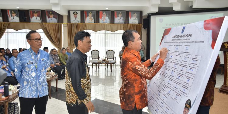 PEMKAB HSS PERKUAT SINERGI DAN KOMITMEN ANTIKORUPSI DALAM RAKOR APRIL 2026