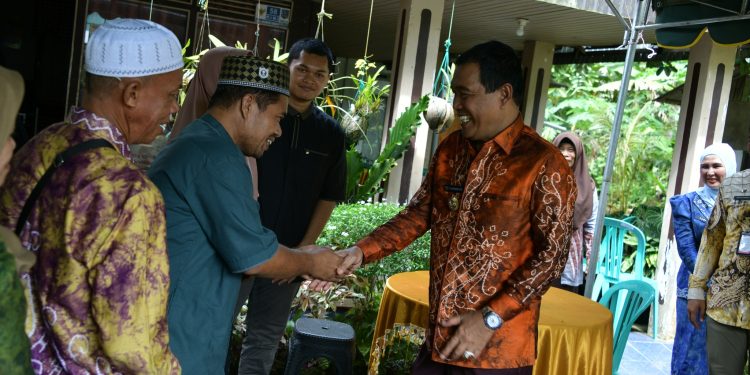 BUPATI HSS HADIRI TASYAKURAN WALIMATUS SAFAR DI DESA AMAWANG KANAN