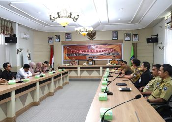 SEKDA HSS PIMPIN RAPAT KOORDINASI TPKAD 2026, PERLUAS AKSES KEUANGAN HINGGA KE DESA