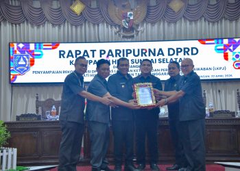 DPRD HSS SAMPAIKAN REKOMENDASI LKPJ 2025, BUPATI TEGASKAN KOMITMEN PERBAIKAN TATA KELOLA