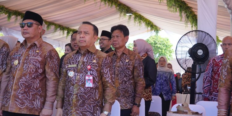 PERKUAT SINERGI DAERAH, WABUP HSS HADIRI HUT KE-27 KOTA BANJARBARU