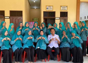 PERKUAT KARAKTER BANGSA DI ERA DIGITAL, POKJA I TP PKK HSS INTENSIFKAN PEMBINAAN PAAREDI DI GAMBAH DALAM