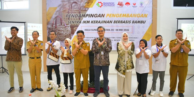 WABUP HULU SUNGAI SELATAN DORONG PENINGKATAN DAYA SAING IKM KERAJINAN BAMBU