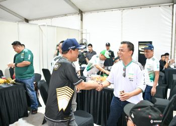 BUPATI DAN KETUA TP PKK KAB. HSS HADIRI KEJURNAS BANUA RALLY 2026, DUKUNG PRESTASI ATLET OTOMOTIF BANUA KALIMANTAN SELATAN