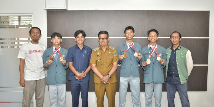 WAKIL BUPATI HSS APRESIASI PERJUANGAN ATLET ORADO HARUMKAN NAMA DAERAH