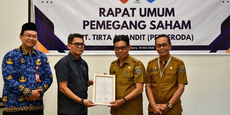 OPTIMALKAN PELAYANAN PUBLIK, WAKIL BUPATI HSS HADIRI RUPS PT TIRTA AMANDIT 2026