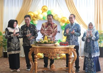 EMPAT TAHUN HADIR MELAYANI, BUPATI HSS APRESIASI PRESTASI DAN KONSISTENSI PELAYANAN DI MPP HSS