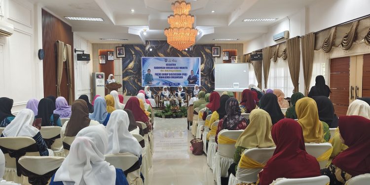 GOW HSS TINGKATKAN KOMPETENSI ORGANISASI WANITA MELALUI PELATIHAN PEMBINAAN