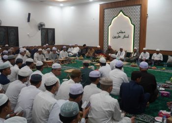 WAKIL BUPATI HSS HADIRI PERINGATAN HAUL KE-32 AL-HABIB MUSTHAFA BIN SULAIMAN ALAYDRUS DI MAJLIS TA’LIM LASKAR ALAWIYYIN
