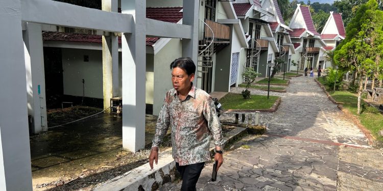 WABUP HSS TINJAU KAWASAN WISATA TANUHI DAN PANTAU KUNJUNGAN WISATAWAN SAAT LIBUR PANJANG