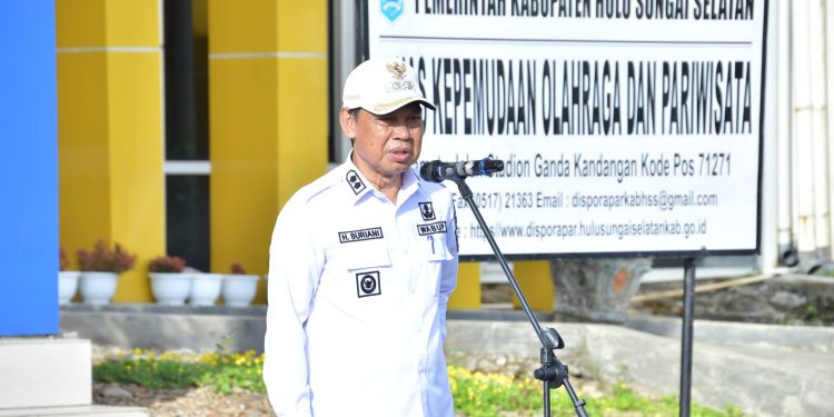 WAKIL BUPATI HSS PIMPIN APEL PAGI DI DISPORAPAR, DORONG INOVASI PENGEMBANGAN PARIWISATA DAN EKONOMI KREATIF