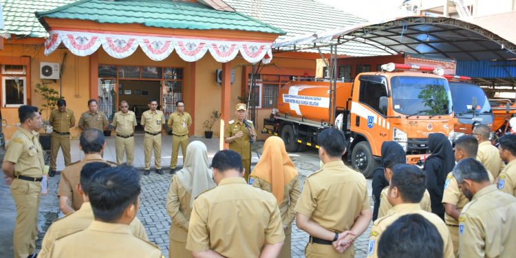 SINERGI DAN KESIAPSIAGAAN UNTUK MASYARAKAT, WABUP HSS PIMPIN APEL PAGI LINGKUP ASN BPBD