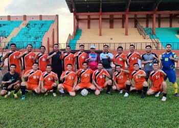 WABUP HSS HADIRI DAN BERI SEMANGAT PADA LAGA PERSAHABATAN PEMKAB HSS VS POLRES HSS