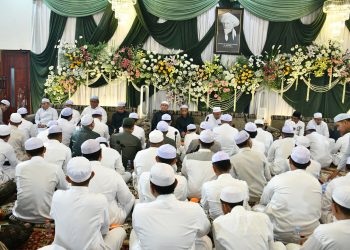 BUPATI HSS HADIRI PERINGATAN HAUL KE-5 GURU KAPUH, WUJUDKAN PENGHORMATAN TERHADAP ULAMA DAN TOKOH AGAMA