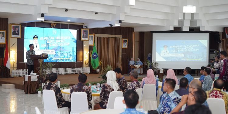 WUJUDKAN PELAYANAN PRIMA, PEMKAB HSS TINGKATKAN KAPASITAS PENGELOLAAN PENGADUAN TERINTEGRASI