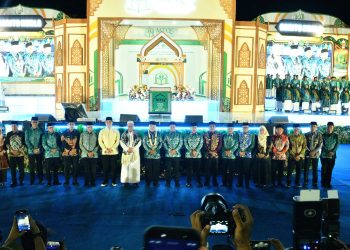 WAKIL BUPATI HSS HADIRI PEMBUKAAN MTQ NASIONAL KE-37 TINGKAT PROVINSI KALIMANTAN SELATAN