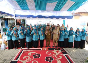 WABUP HSS TINJAU VERIFIKASI LAPANGAN LOMBA PAAREDI TINGKAT PROVINSI DI DESA GAMBAH DALAM