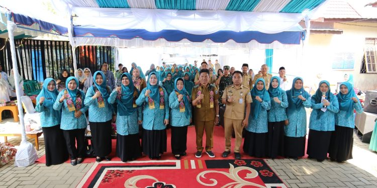 WABUP HSS TINJAU VERIFIKASI LAPANGAN LOMBA PAAREDI TINGKAT PROVINSI DI DESA GAMBAH DALAM
