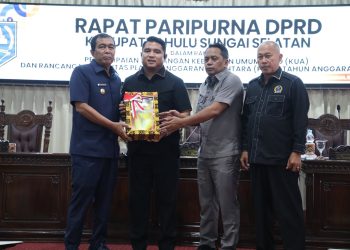 FOKUS PADA KETAHANAN PANGAN, BUPATI HSS SAMPAIKAN RANCANGAN KUA-PPAS 2027 KEPADA DPRD HSS