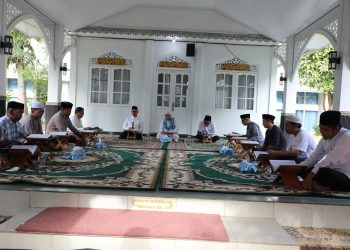 WAKIL BUPATI HSS HADIRI KHATAMAN AL-QUR’AN DAN TAUSIAH RUTIN JAJARAN SEKRETARIAT DAERAH