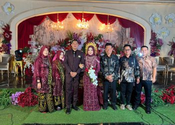 SILATURAHMI DALAM BALUTAN KEBAHAGIAAN, WAKIL BUPATI HSS DAN KETUA GOW HSS HADIRI PERNIKAHAN AMIN DAN INDAH