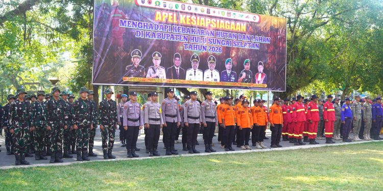 PERKUAT SINERGI ADAPASI MUSIM KEMARAU, PEMKAB HSS GELAR APEL KESIAPSIAGAAN BENCANA KARHUTLA 2026