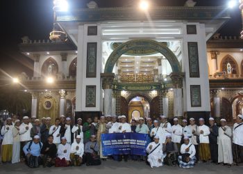 PEMKAB HULU SUNGAI SELATAN PERKUAT SINERGI ULAMA DAN UMARA MELALUI PENINGKATAN WAWASAN KEAGAMAAN DI JAWA TIMUR