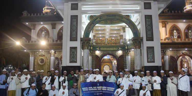 PEMKAB HULU SUNGAI SELATAN PERKUAT SINERGI ULAMA DAN UMARA MELALUI PENINGKATAN WAWASAN KEAGAMAAN DI JAWA TIMUR