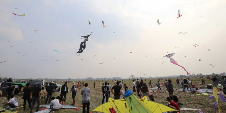 LESTARIKAN BUDAYA BANUA, SEKDA HSS BUKA AJANG BADANDANG 2026 DI DESA PANJAMPANG BAHAGIA