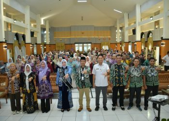 SEMANGAT PERKUAT PENGELOLAAN SATUAN PENDIDIKAN, BUNDA PAUD BUKA BIMTEK PENDIDIKAN