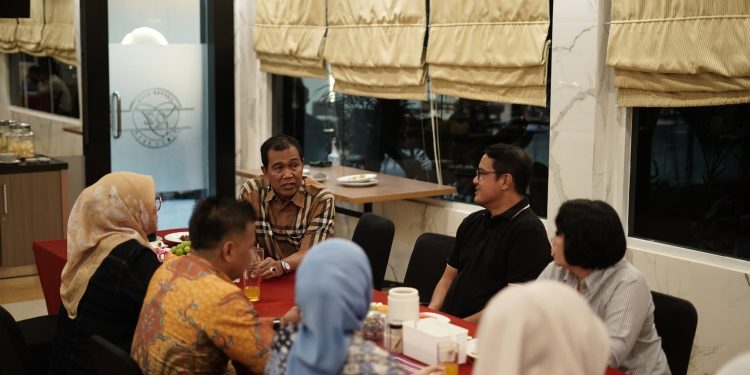 BUPATI HSS TEGASKAN RE-AKREDITASI RSUD HARUS BERDAMPAK PADA PENINGKATAN PELAYANAN MASYARAKAT