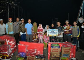PEMKAB HSS SALURKAN BANTUAN UNTUK WARGA BAJAYAU YANG TERDAMPAK KEBAKARAN
