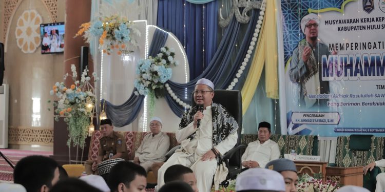 SEMARAK MAULID NABI MUHAMMAD SAW, MKKS SMP HSS, TANAMKAN KETELADANAN RASULULLAH KEPADA GENERASI MUDA