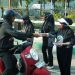 GOW HSS PEDULI DAMPAK KARHUTLA, KETUA GOW BERSAMA PENGURUS BAGIKAN MASKER